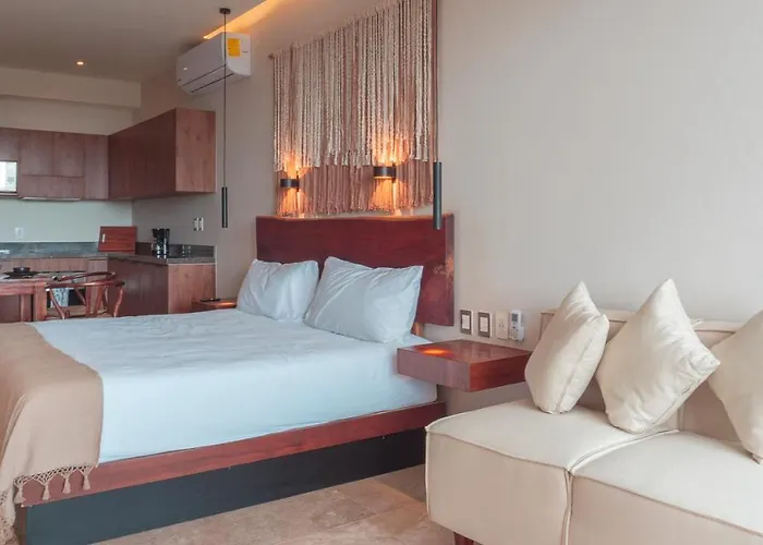 Adora Distinctive Residences *