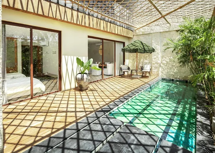 Adora Distinctive Residences *